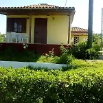 Beach Bungalows Apartment Kypseli