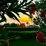 Beach Bungalows Apartment Kypseli