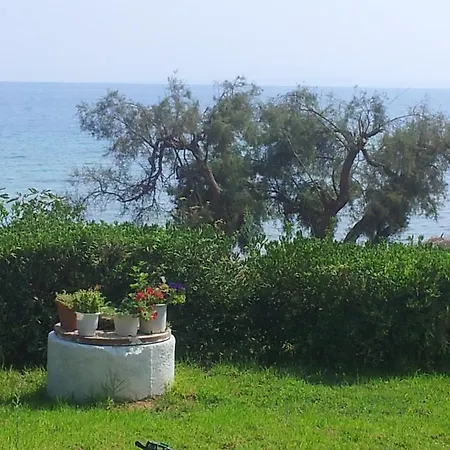 Beach Bungalows * Kypseli