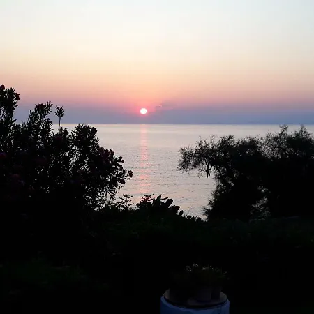 Beach Bungalows Apartment *